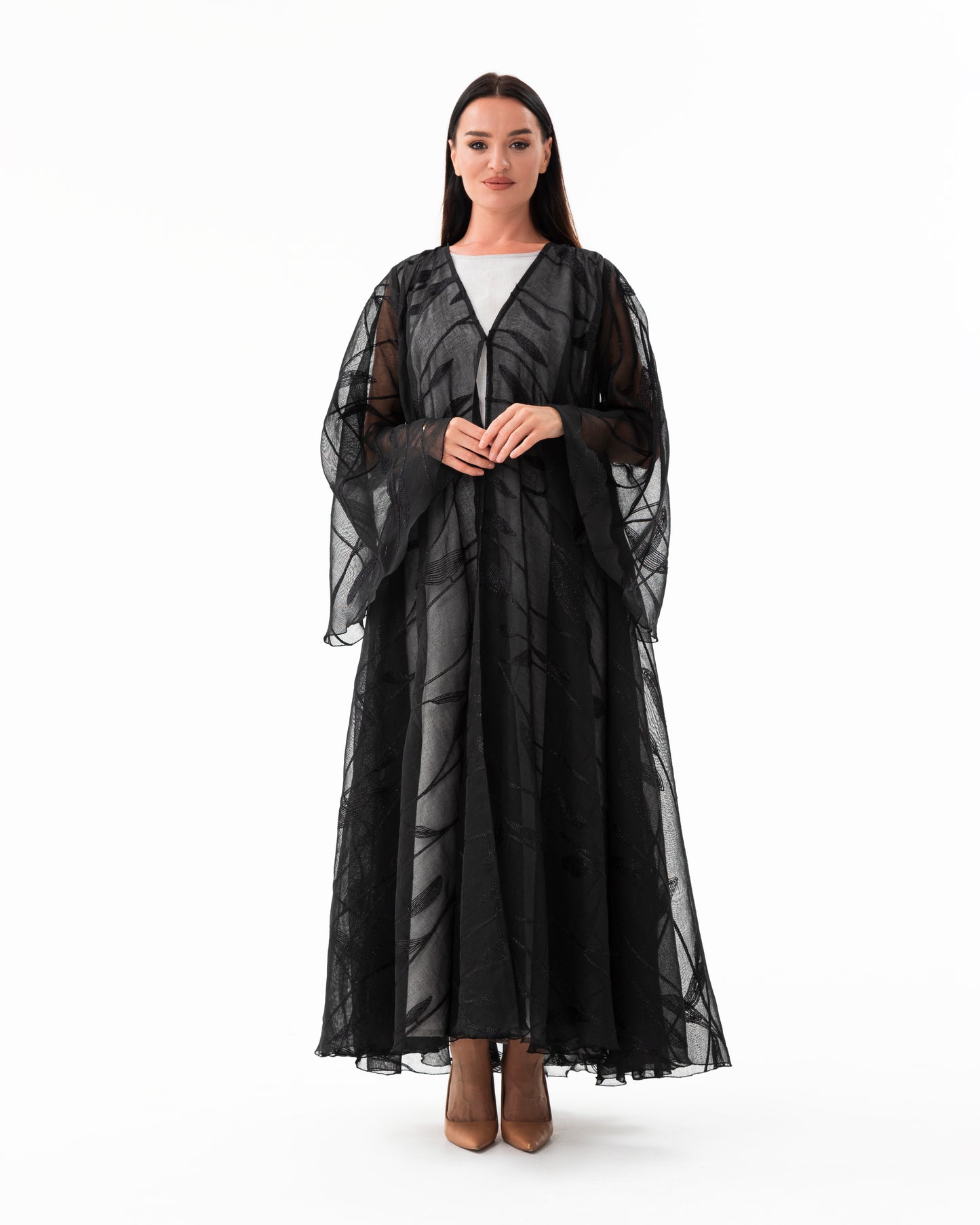 Klosh Occasions Abaya made of embroidered fabric
