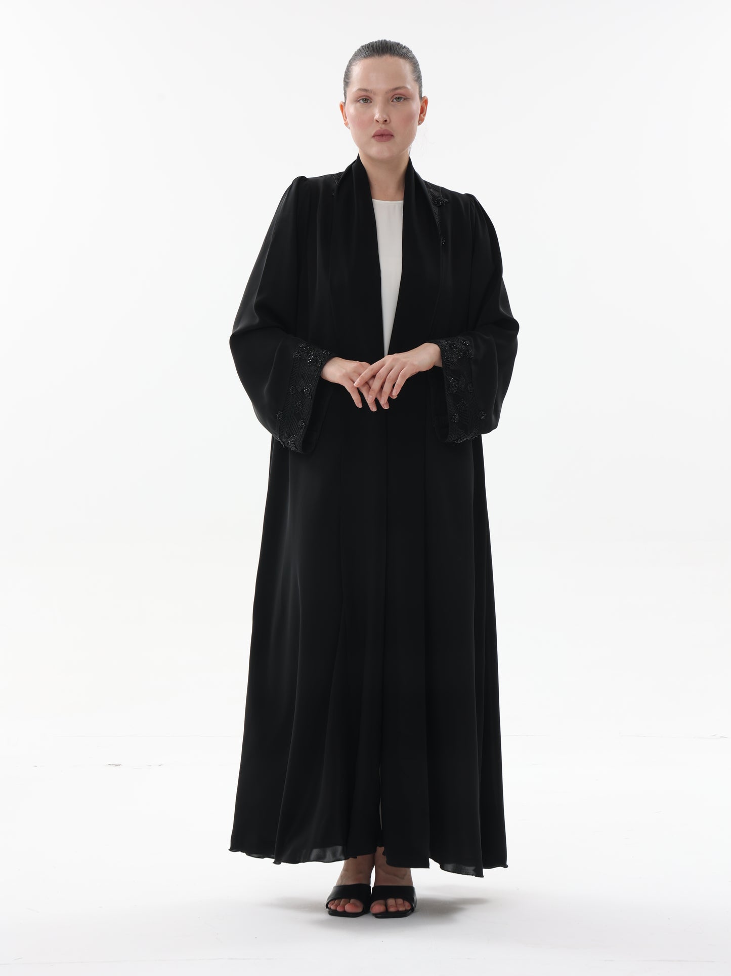 Elegant Lady Abaya